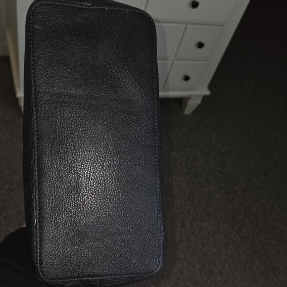 Michael Kors Black and Tan Tote Bag - Picture 5 of 17